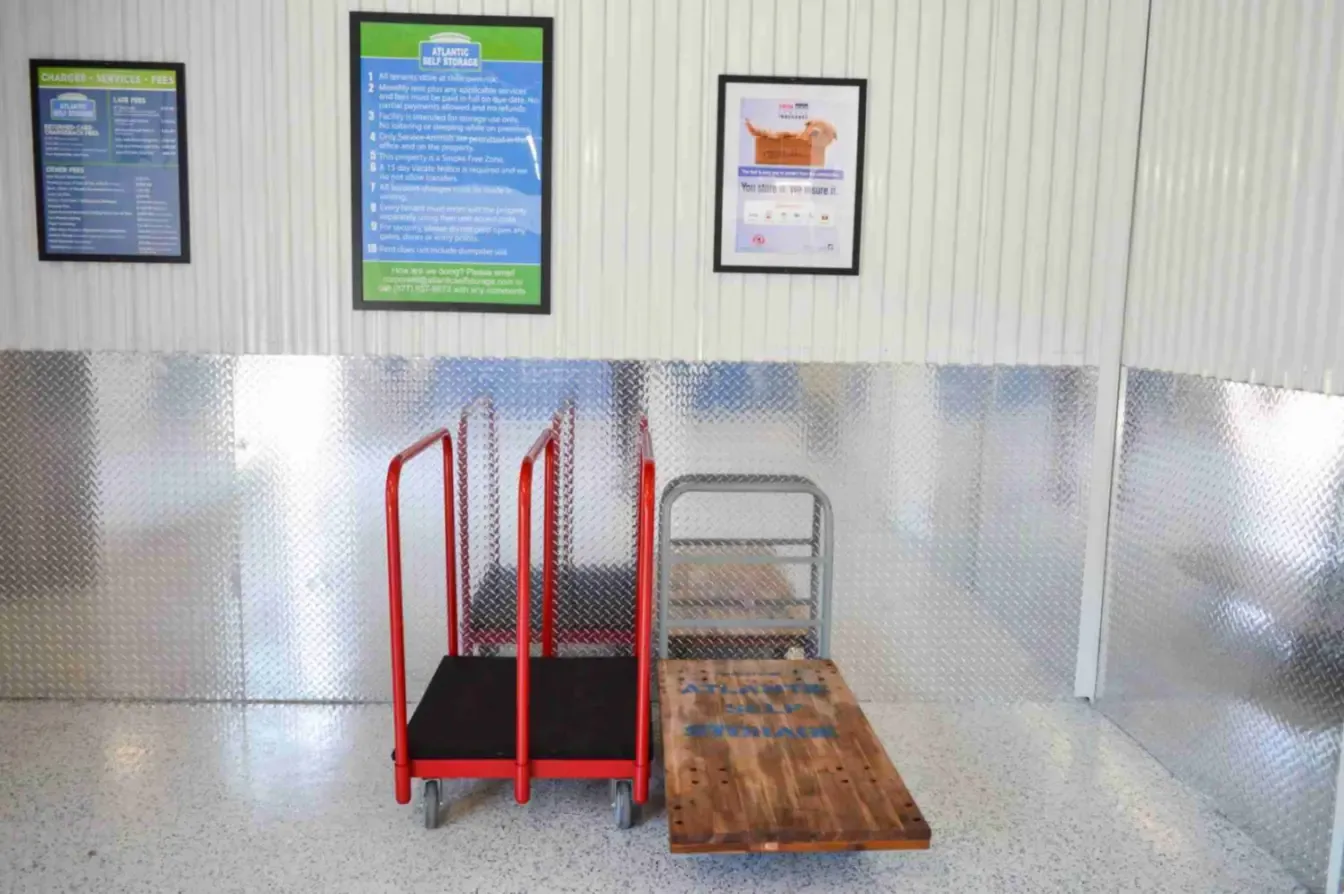 Carts and dollies