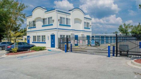 Callahan Self Storage Facility Exterior